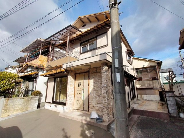 枚方市養父東町の一戸建ての外観