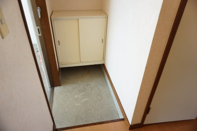 【玄関】 | ハシモトハイツ | 明るい玄関です