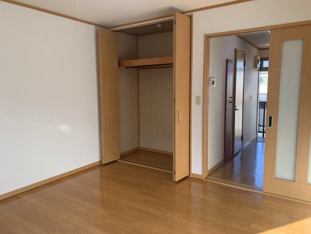 【居間・リビング】 | みどりヶ丘ハイツ
