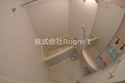 【浴室】 | SERENiTE北浜 | コンパクトで使いやすいお風呂です