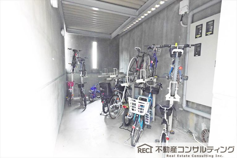 コムーネ山本通弐番館の周辺