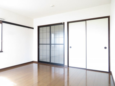 【洋室】 | ドミール吉田