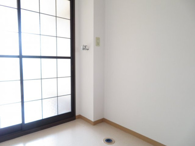 【設備】 | ドミール吉田 | 室内洗濯機置き場