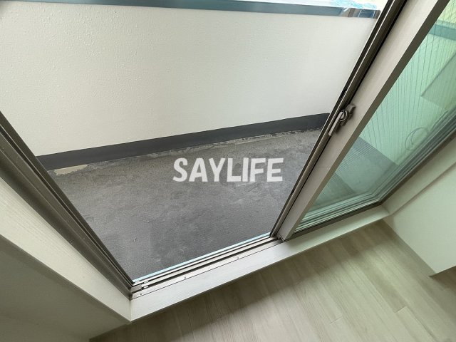 アーク緑橋のバルコニー