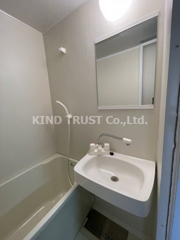 エスポワールマエダの洗面所|広い洗面スペース