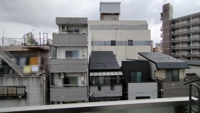 ユニハイツ新深江の展望|バルコニーからの眺望です。
高所が苦手なかたにも安心な高さ♪