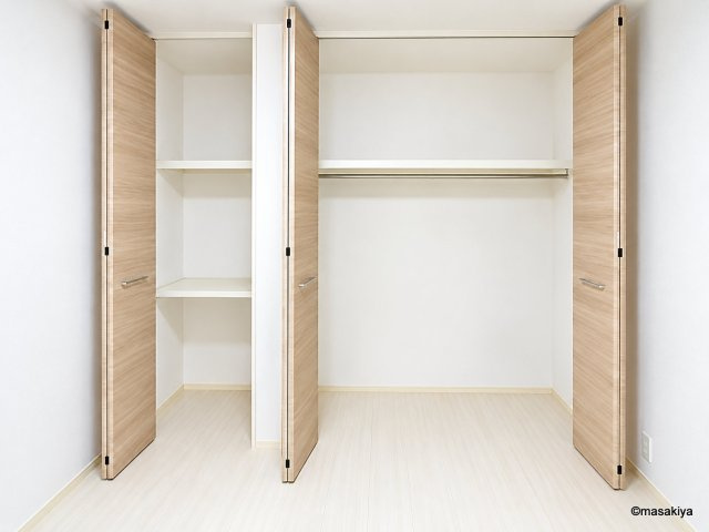 シャンピニオン　ブロンの収納