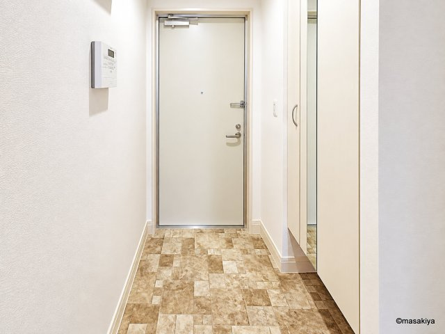 シャンピニオン　ブロンの玄関