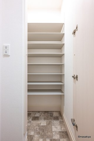 シャンピニオン　ブロンの玄関