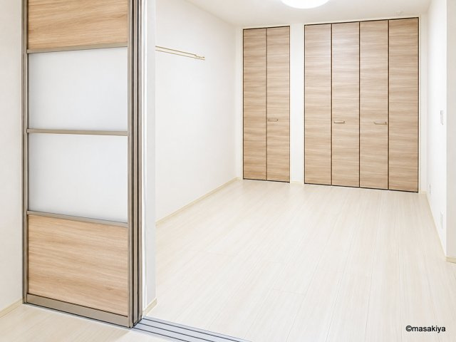 シャンピニオン　ブロンの洋室