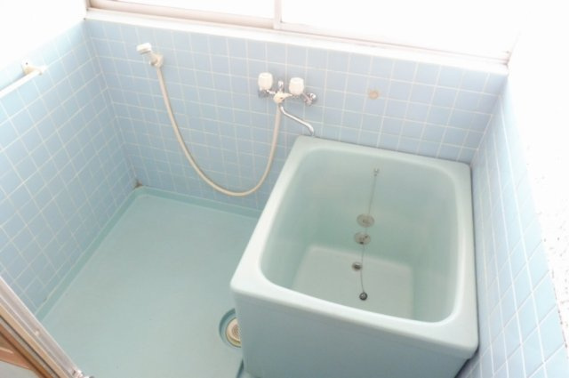 辻コーポの浴室