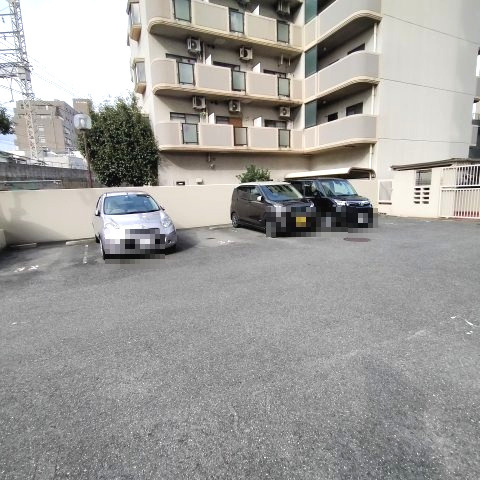 エーデルハイム関目の駐車場