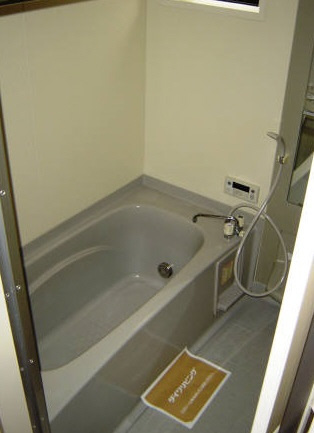 北井タウンハウスの浴室