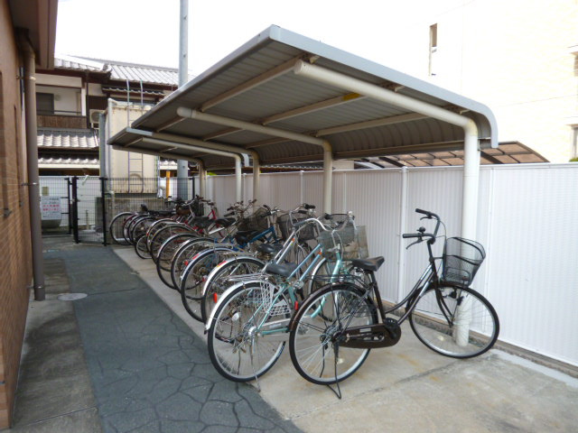 倉敷市松島の賃貸マンションのその他共用部分|自転車置き場