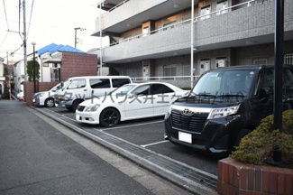 【駐車場】