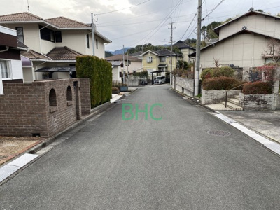 【前面道路含む現地写真】 | 仰木の里5丁目 | 前道