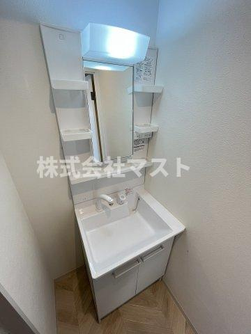 グランパシフィック弁天町の洗面所