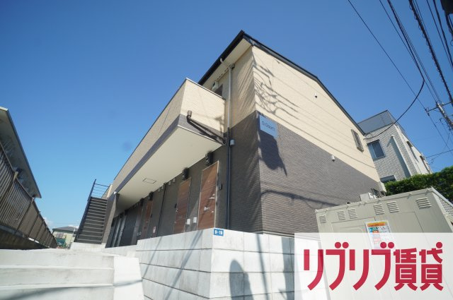S Court（エスコート）の外観