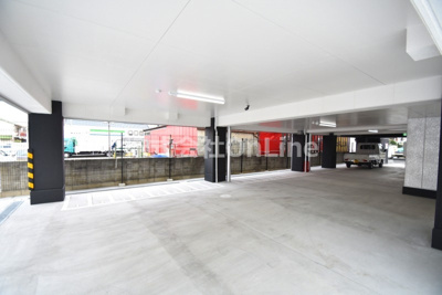 【駐車場】 | グランシアター高井田