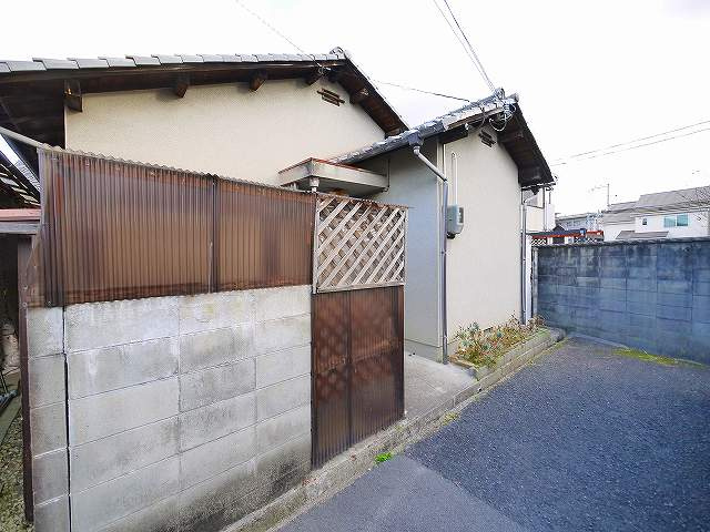 下田貸家の外観