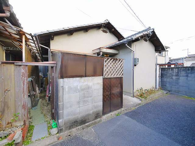 下田貸家の外観