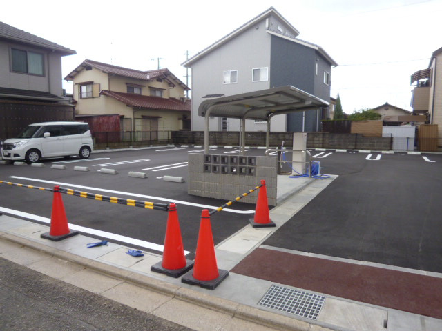 サクラカーサの駐車場