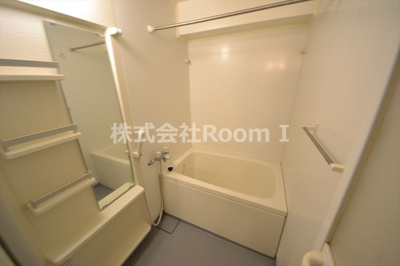 【浴室】 | ベルシモンズ谷町 | ゆったり過ごせるお風呂です