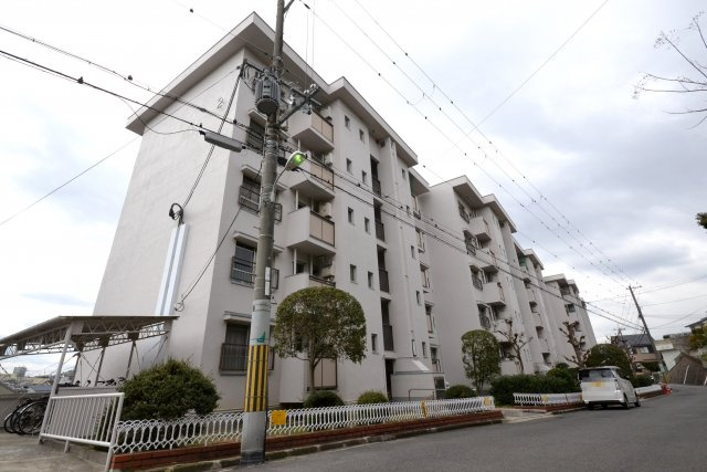 上野芝A団地の外観