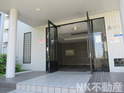 【エントランス】 | ル・ボオン21（河内花園賃貸） | 清潔なエントランスです