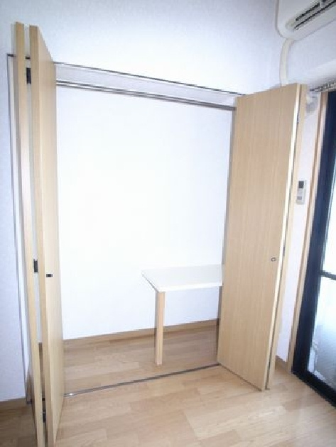 ダイナコートグランドエスタディオ　５階の収納|別号室のものです。現状優先です。