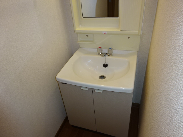 クレストール山地Bの独立洗面台