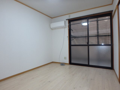 【洋室】 | プレセジュール日吉 | 日吉町　プレセジュール日吉　2DK　南洋室