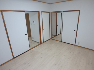 【洋室】 | プレセジュール日吉 | 日吉町　プレセジュール日吉　2DK　南洋室