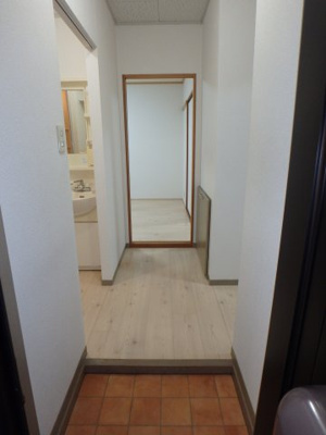 【玄関】 | プレセジュール日吉 | 日吉町　プレセジュール日吉　2DK　玄関