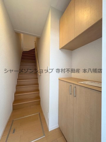 タプローコートＡの玄関|玄関には大型シューズBOXを設置♪