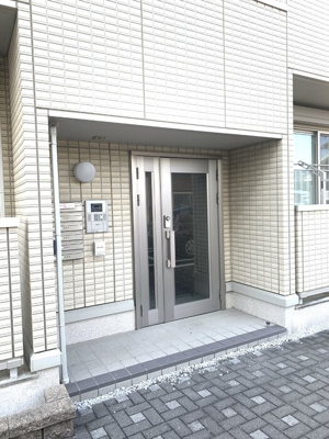 【エントランス】 | オッツ金屋元町