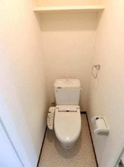 ラビーナ櫛原のトイレ|落ち着いた色調のトイレです