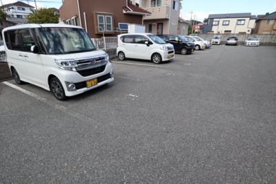 【駐車場】 | ラフィーネ二ツ屋 | 駐車場