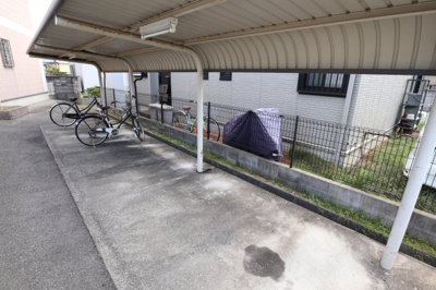 【その他共用部分】 | ラフィーネ二ツ屋 | 駐輪場