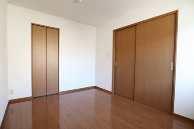 【洋室】 | ラフィーネ二ツ屋