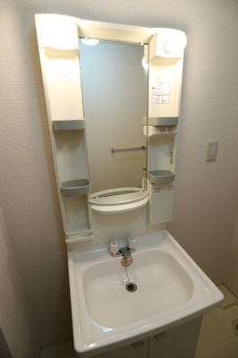 【洗面所】 | ラフィーネ二ツ屋 | 洗面台☆イメージ写真