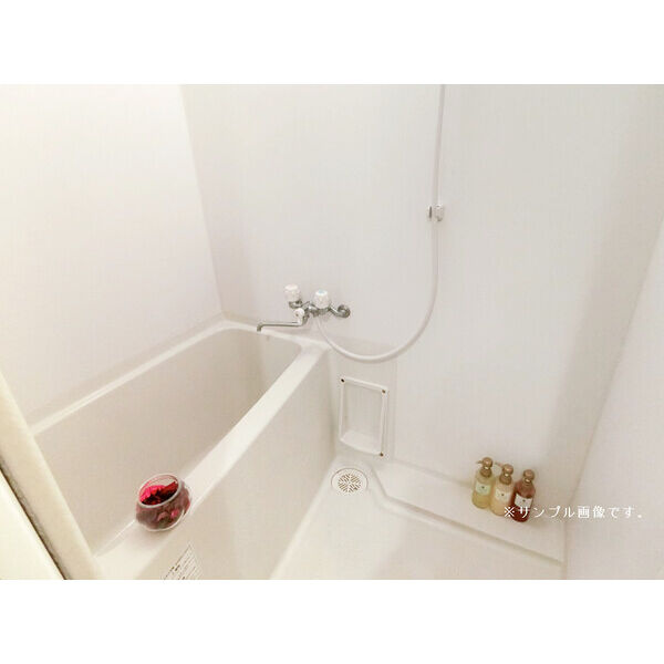 Sキューブほんまちの浴室