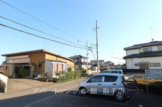 【駐車場】