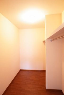 【収納】 | 北井タウンハウス | ウォークインクローゼット