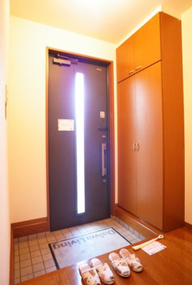 【玄関】 | 北井タウンハウス | 玄関