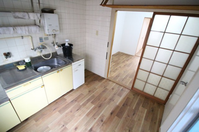 【居間・リビング】 | 駒ヶ林町連棟貸家