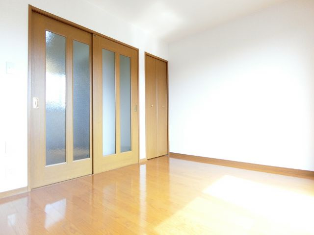 エステラグーナ七番館の内装|同物件別部屋