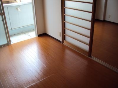 ラーク安田PARTⅡの内装