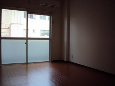 ラーク安田PARTⅡの内装