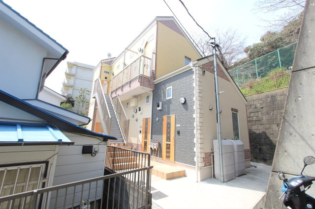 ユナイト反町バレンシア・ロッソの外観